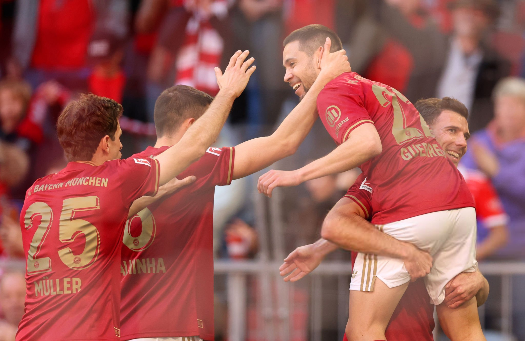 拜仁头球破门+点球绝杀，曼城遭遇联赛三连败的简单介绍