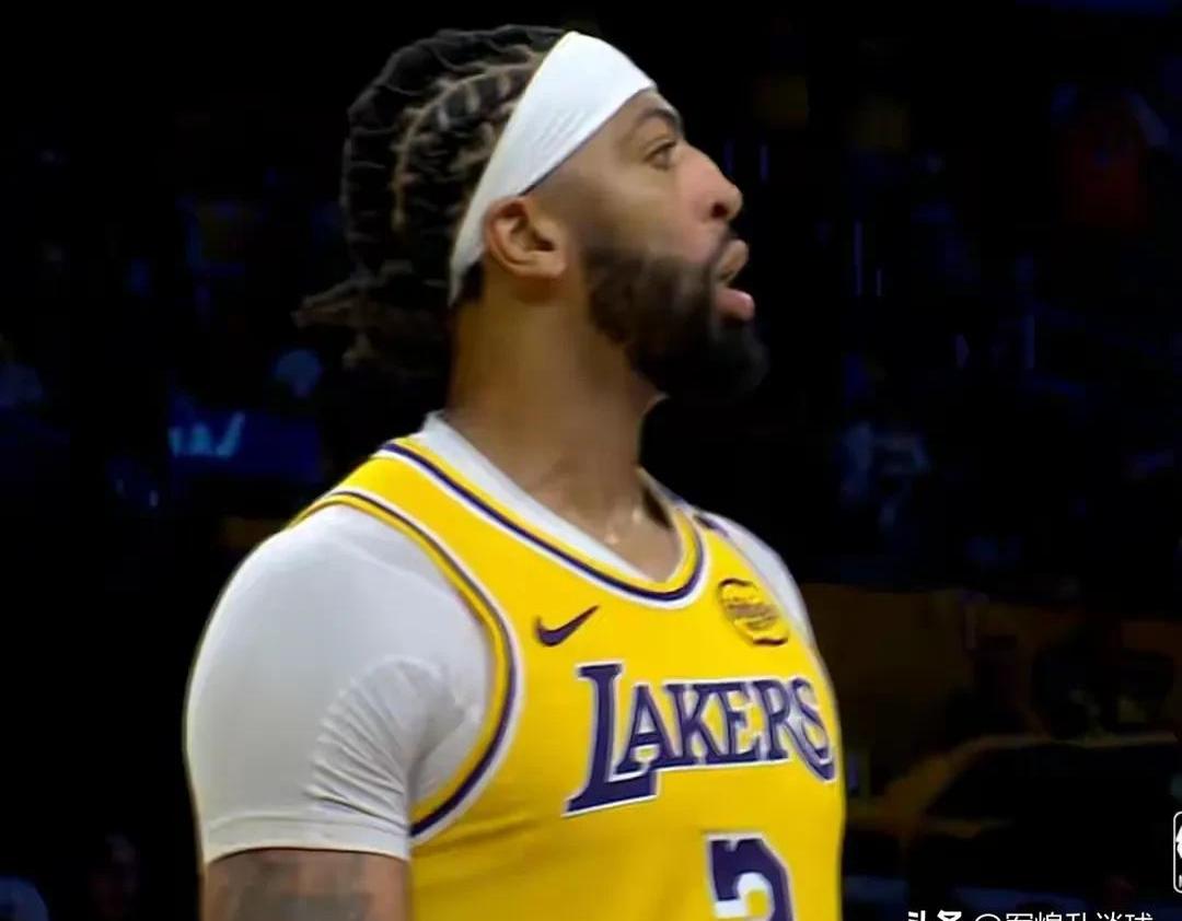  浓眉哥连续七场比赛得分超过赛事规则更新，掘金挑战极限！